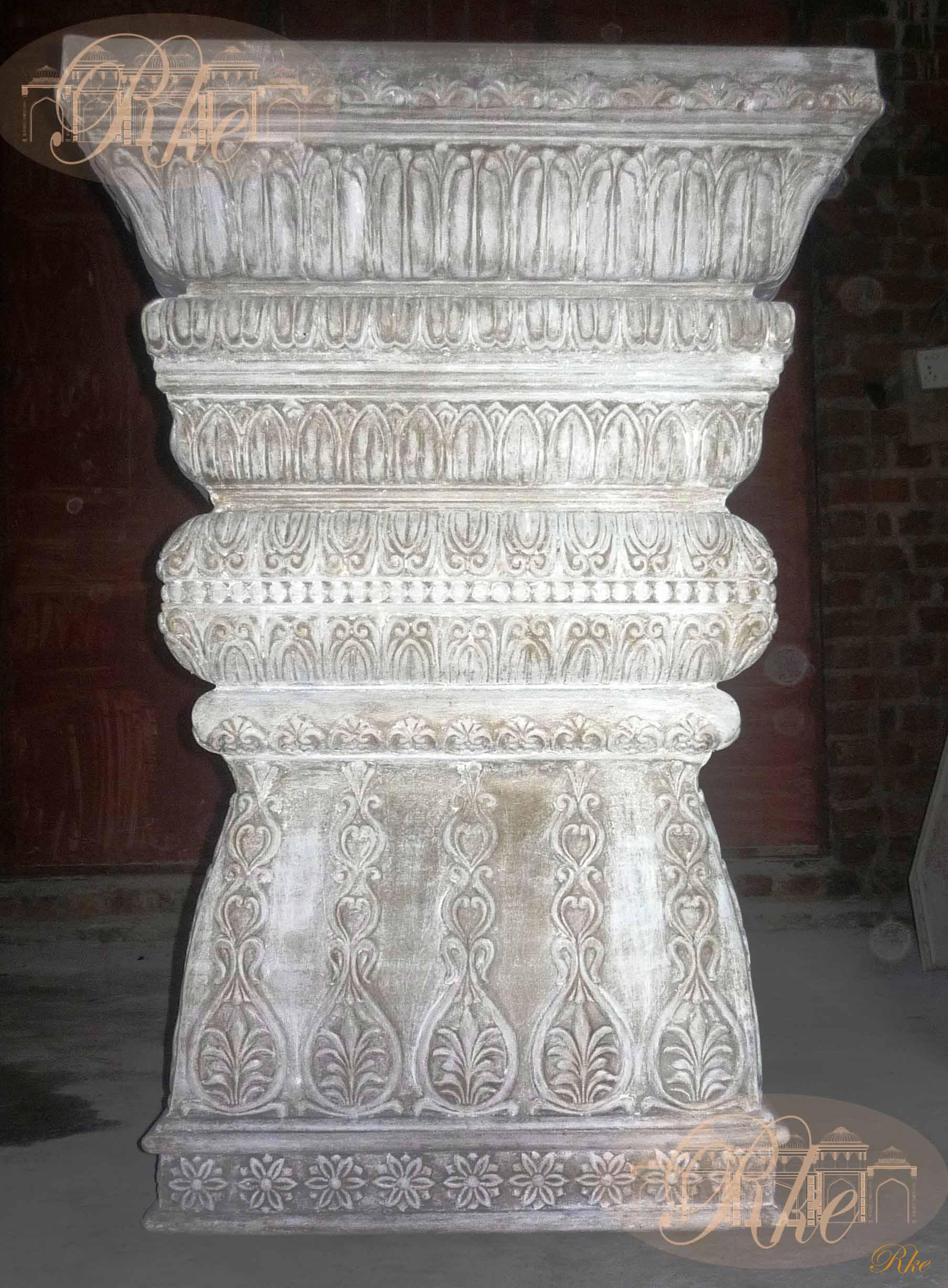 lagan mandap stage jali design pillar impress the viewers of wedding in wedding stage